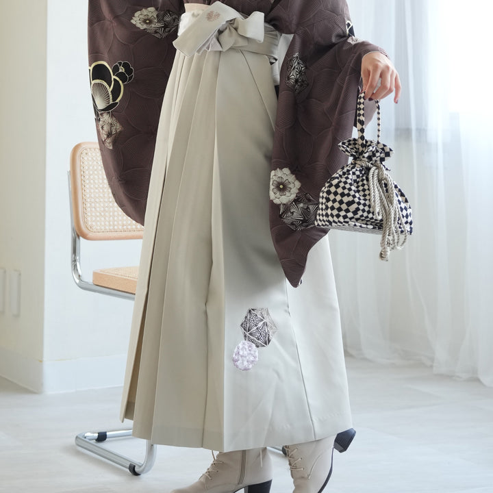 Nana様専用】【13】市松模様梅桜柄着物 桃白2色袴 100cm