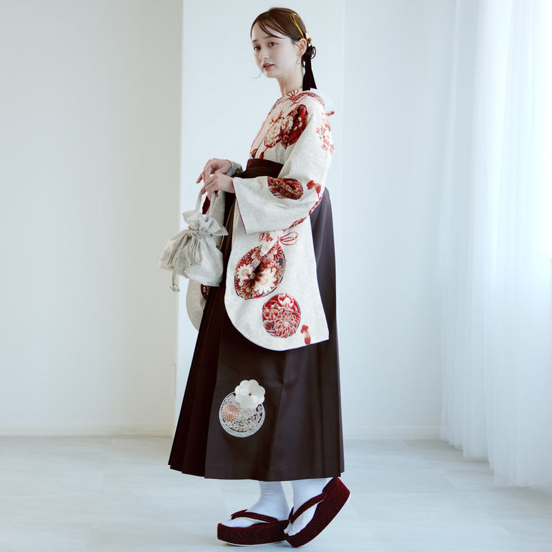 【レンタル】 袴 17点セット JAPAN STYLE×中村里砂 二尺袖着物 赤の華玉 重ね衿縫い付済  卒業式 大学生 専門学生（1020721912）