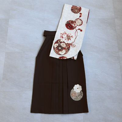 【レンタル】 袴 17点セット JAPAN STYLE×中村里砂 二尺袖着物 赤の華玉 重ね衿縫い付済  卒業式 大学生 専門学生（1020721912）
