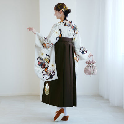 【レンタル】 袴 17点セット JAPAN STYLE×中村里砂 二尺袖着物 グレージュにレトロねじり梅 重ね衿縫い付済  卒業式 大学生 専門学生（1020722112）