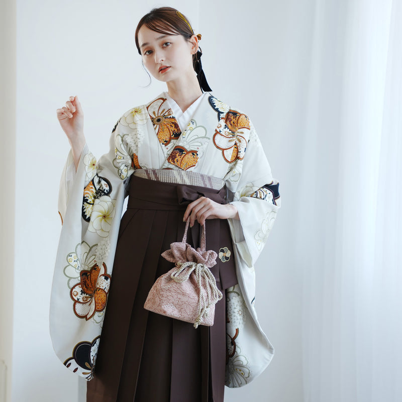 【レンタル】 袴 17点セット JAPAN STYLE×中村里砂 二尺袖着物 グレージュにレトロねじり梅 重ね衿縫い付済  卒業式 大学生 専門学生（1020722112）
