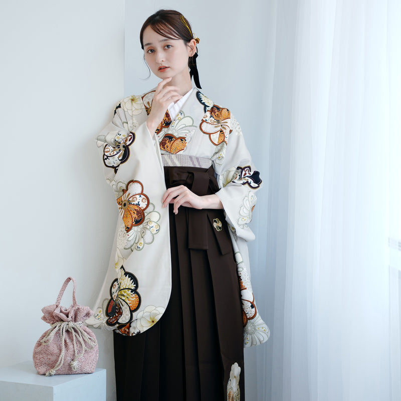 【レンタル】 袴 17点セット JAPAN STYLE×中村里砂 二尺袖着物 グレージュにレトロねじり梅 重ね衿縫い付済  卒業式 大学生 専門学生（1020722112）
