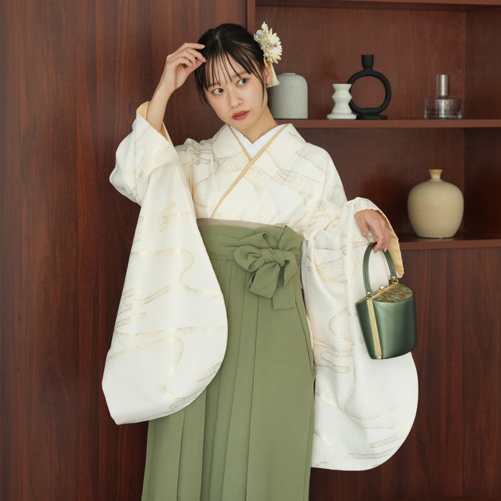 【utatane】ひよこ商店 二尺袖(重ね襟縫い付け済み） 袴 2点セット 販売品 2尺袖着物 袴91cm（身長153-158cm）えんじ