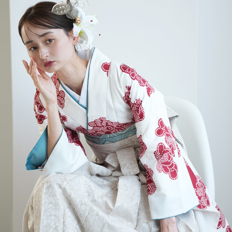 【レンタル】袴 17点セット  二尺袖着物 白百合色に絞り柄（袴91cm（身長153-158cm）） 重ね衿縫い付済 ひよこ商店 （1020726011）