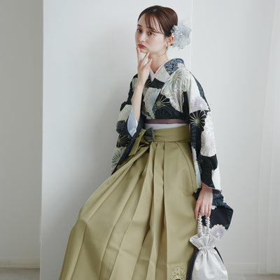 【レンタル】 袴 17点セット JAPAN STYLE×中村里砂 二尺袖着物 濃紺に菊と扇面 重ね衿縫い付済  卒業式 大学生 専門学生（1020726501）