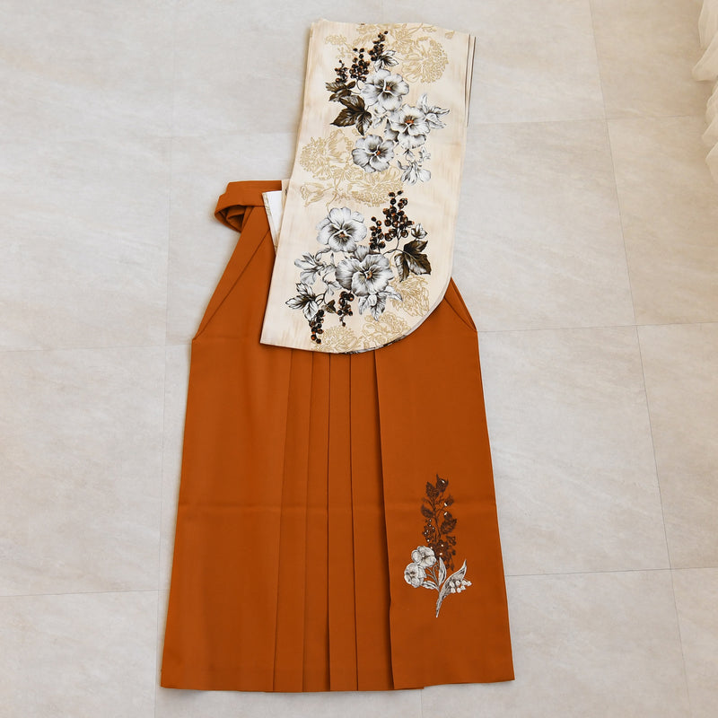 【レンタル】 袴 17点セット JILLSTUART 二尺袖着物 ベージュに咲くパンジー  重ね衿縫い付済  卒業式 大学生 専門学生（1020727001）