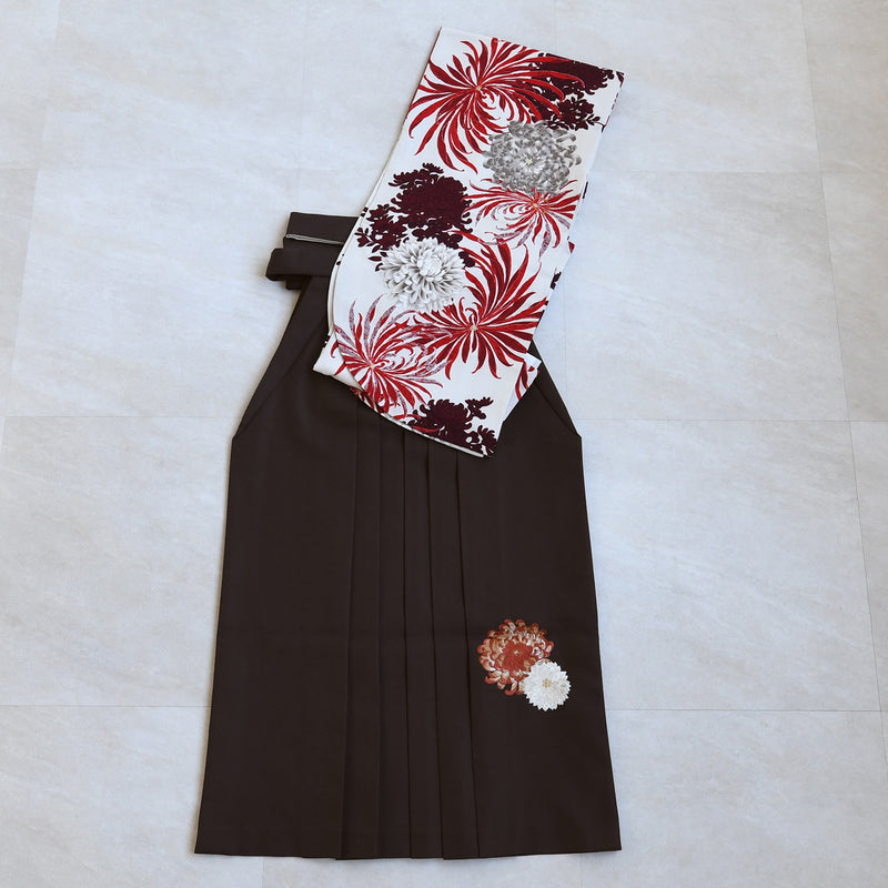 【レンタル】 袴 17点セット 玉城ティナ×紅一点 二尺袖着物 乱菊・赤  重ね衿縫い付済  卒業式 大学生 専門学生（1020727101）