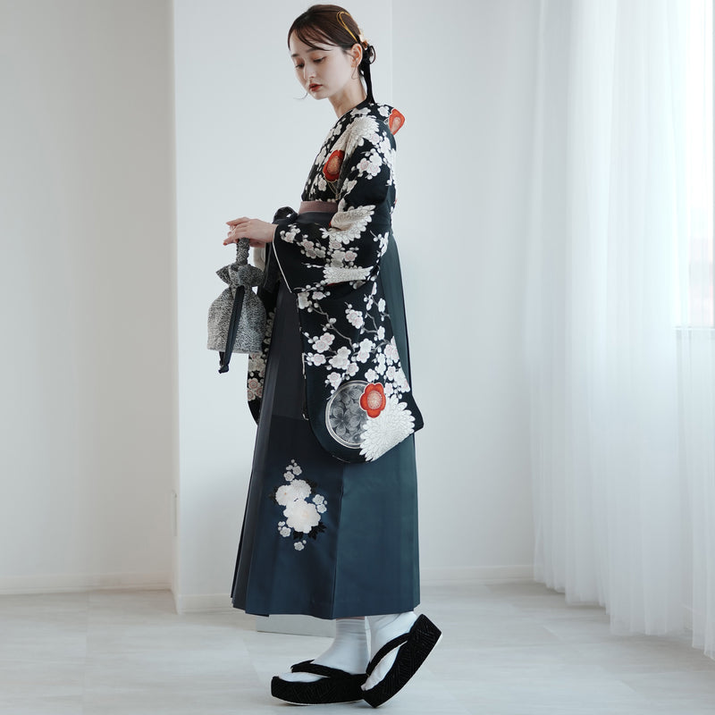 【レンタル】 袴 17点セット 九重 二尺袖着物 梅に菊・黒   重ね衿縫い付済  卒業式 大学生 専門学生（1020727401）