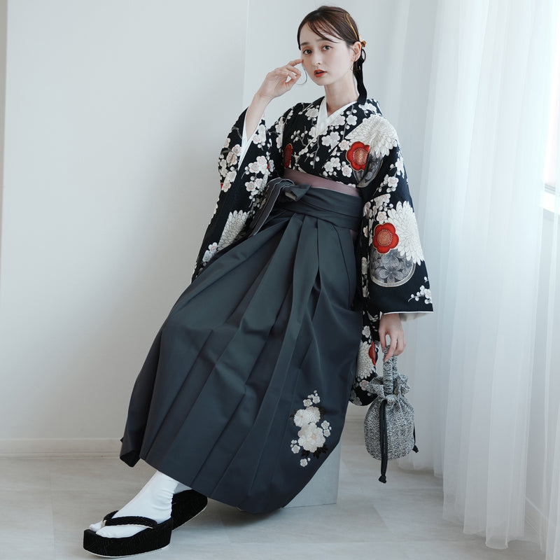 【レンタル】 袴 17点セット 九重 二尺袖着物 梅に菊・黒   重ね衿縫い付済  卒業式 大学生 専門学生（1020727401）