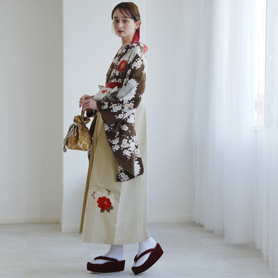 【レンタル】 袴 17点セット 九重 二尺袖着物 梅に菊・ブラウン   重ね衿縫い付済  卒業式 大学生 専門学生（1020727501）