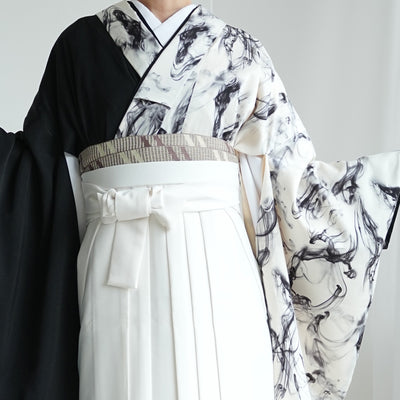【レンタル】 袴 17点セット 二尺袖着物 半身 白地に黒煙×ブラック 袴91cm（身長153-158cm） 重ね衿縫い付済  卒業式 大学生 専門学生（1020727611）
