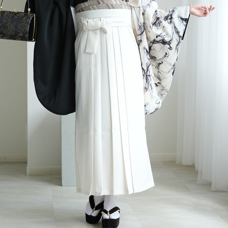 【レンタル】 袴 17点セット 二尺袖着物 半身 白地に黒煙×ブラック 袴91cm（身長153-158cm） 重ね衿縫い付済  卒業式 大学生 専門学生（1020727611）