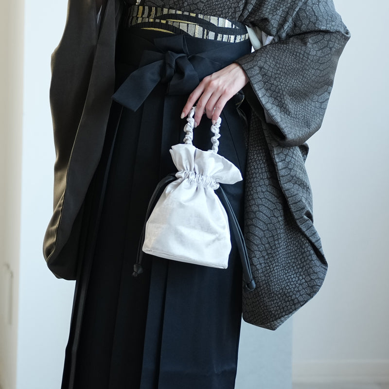 【レンタル】 袴 17点セット 二尺袖着物 半身 月霞パイソン 黒曜色 チャコールグレー アシンメトリー グリッター ラメ 蛇柄 重ね衿縫い付済  卒業式 大学生 専門学生（1020728301）