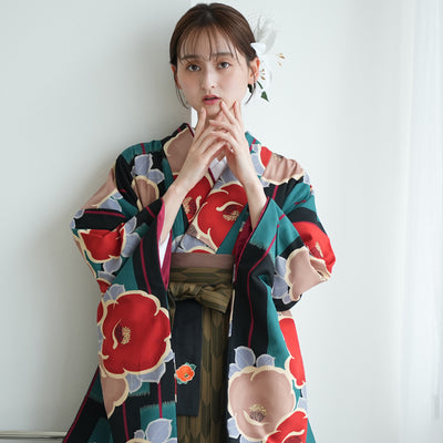 【レンタル】 袴 17点セット  utatane 二尺袖着物 大正浪漫の渋色つばき 袴95cm（身長約158-163cm）重ね衿縫い付済  卒業式 大学生 専門学生（1021608701）