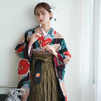 【レンタル】 袴 17点セット  utatane 二尺袖着物 大正浪漫の渋色つばき 袴95cm（身長約158-163cm）重ね衿縫い付済  卒業式 大学生 専門学生（1021608701）