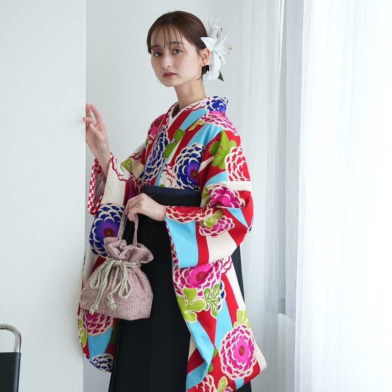 【レンタル】 袴 17点セット  二尺袖着物 赤と水色の縞々菊 袴95cm（身長約158-163cm）重ね衿縫い付済  卒業式 大学生 専門学生（1021610301）