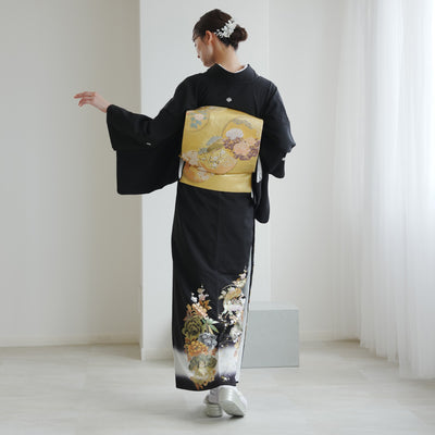 【レンタル】黒留袖 着物20点セット 桂由美 橙に色づく牡丹 フォーマル 高級 正絹 結婚式着物  KOTOHOGI ことほぎ 金彩友禅 第一礼装 フォトウェディング （1045604900）