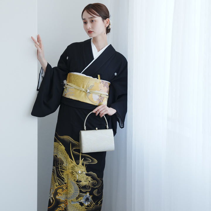 B19週末限定！☆USED美品☆ 結婚式 金彩 豪華 黒留袖6点セット B19週末限定！☆USED美品☆ 結婚式 金彩 豪華 黒留袖6点