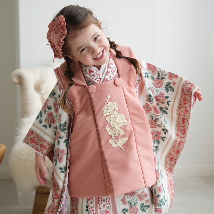 レンタル】七五三着物 3歳女の子 被布セット 和風館 コード刺繍 モダン