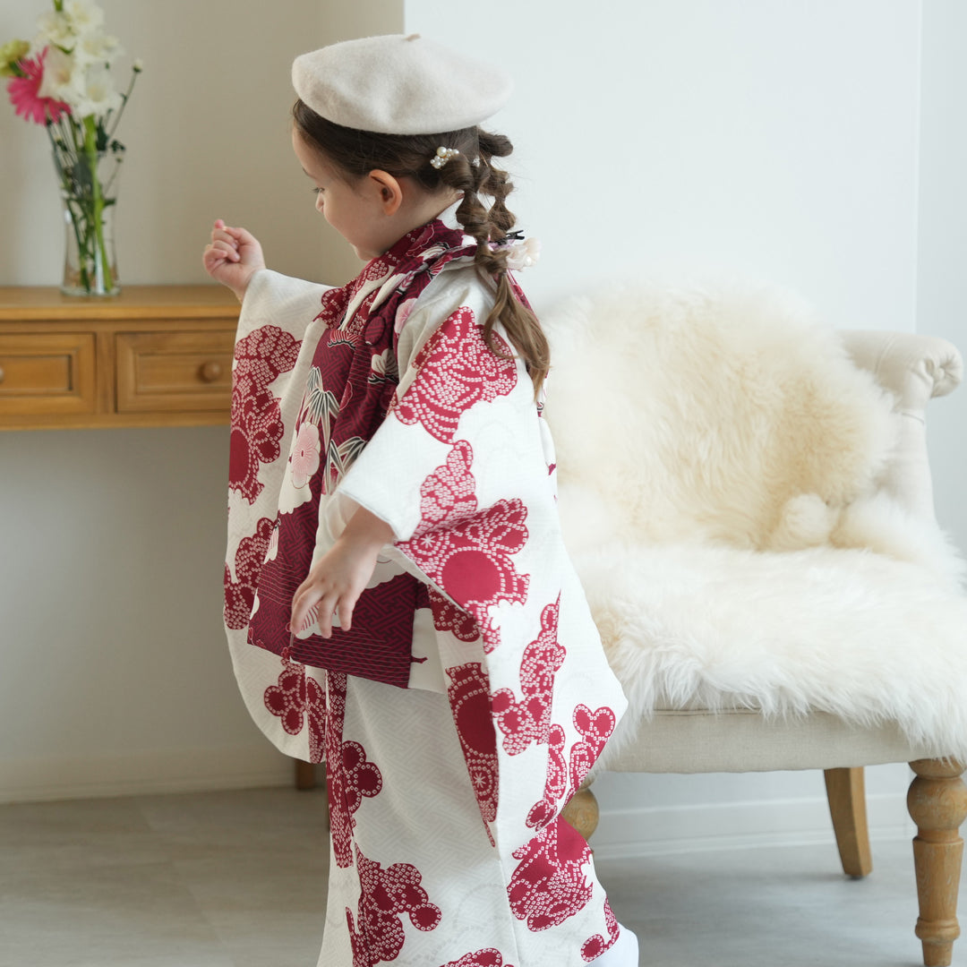 新品　ひよこ商店　3歳　フルセット　七五三 元禄梅模様×白百合色に絞り柄　被布 1403625500_2_87a4a496-96cd-