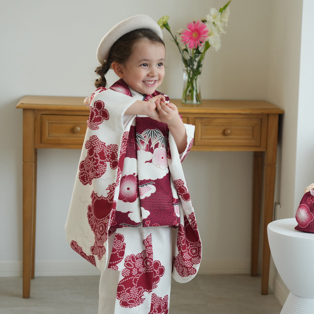 ひよこ商店 七五三 3歳 元禄梅模様×白百合色 絞り柄 レトロ 大正浪漫 ひよこ商店 七五三 3歳 元禄梅模様×白百合色 絞り柄 レトロ 大正浪漫