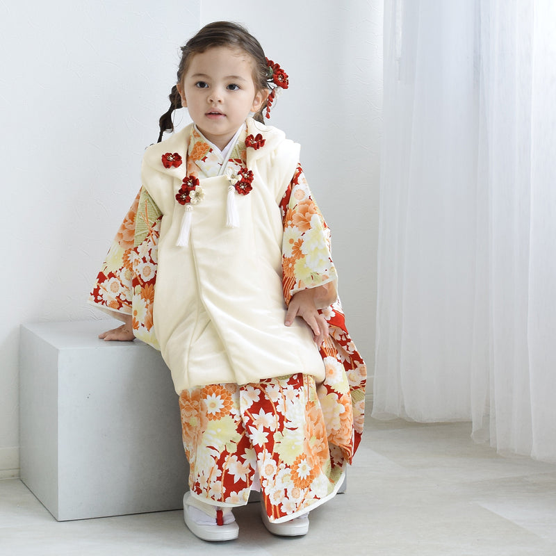 【レンタル】七五三着物 3歳女の子 被布セット 華徒然 菊牡丹薬玉・白／赤（1403626200）