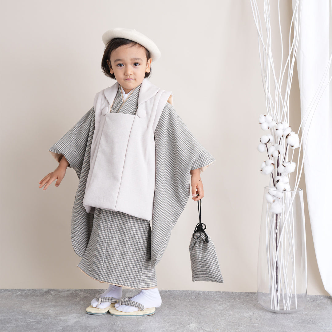 utatane 七五三　3歳男の子　被布セット　人気完売品 レンタル】七五三 3歳 着物 utatane 男の子 被布セット 子供