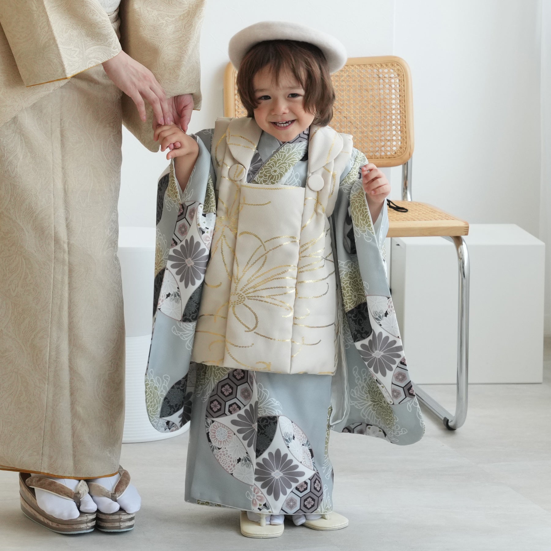 utatane 七五三　3歳　男の子　被布　ウタタネ utatane｜utatane 七五三 着物 3歳 男の子 被布セット ベージュ
