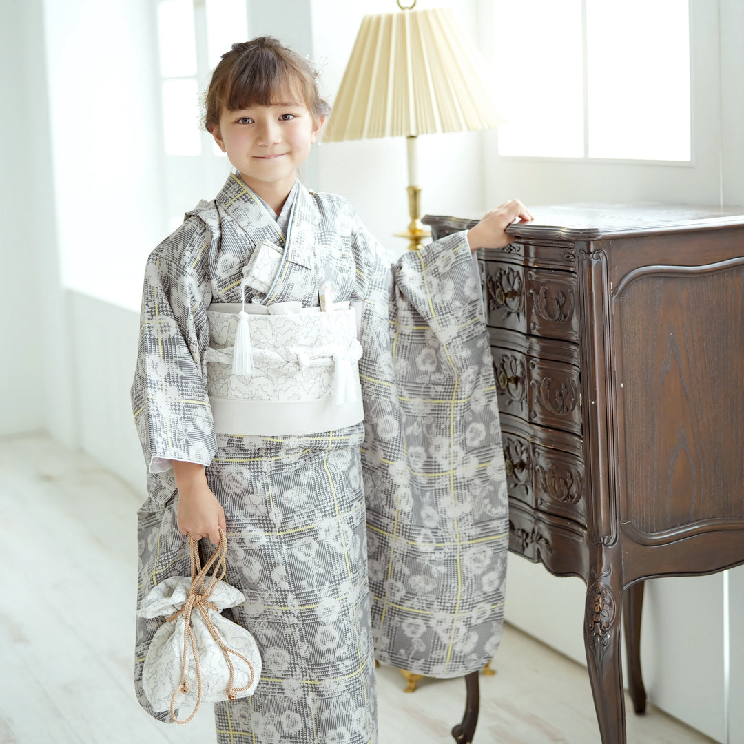 ひよこ商店　utatane 子供用着物セット 100cm 白グレー　七五三 レンタル】七五三 7歳 着物 女の子 ひよこ商店 作り帯 子供 kids