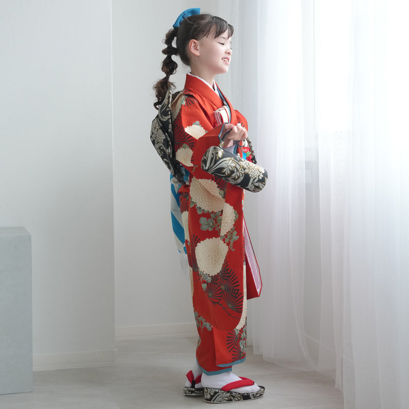 【レンタル】七五三着物 7歳女の子 LOWRYS FARM ローリーズファーム 着物セット 四つ身 絵羽 大菊に松・赤 （1409613100）