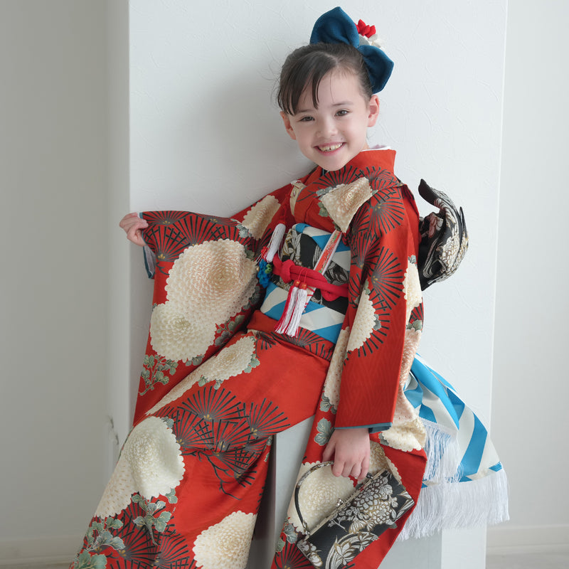 【レンタル】七五三着物 7歳女の子 LOWRYS FARM ローリーズファーム 着物セット 四つ身 絵羽 大菊に松・赤 （1409613100）