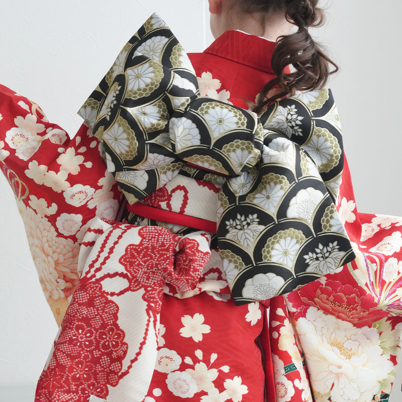 【レンタル】七五三着物 7歳女の子 華徒然 着物セット 四つ身 絵羽 古典花結びに御所車・赤 （1409613300）