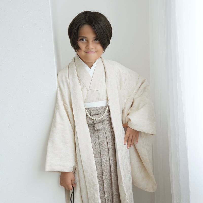 【レンタル】10歳 男の子 袴セット ジャガード・ペイズリー オフホワイト×ベージュ 着物セット 羽織袴 小学生 1/2成人式 ハーフ成人式 138cm-150cm前後（1414600000）