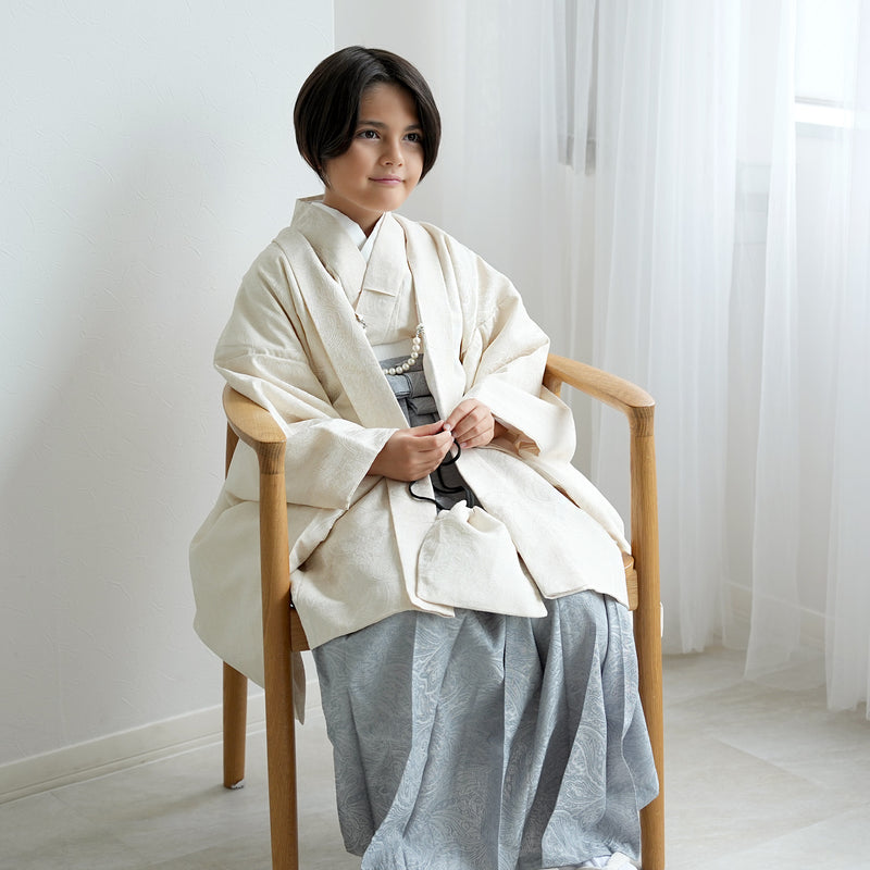 【レンタル】10歳 男の子 袴セット ジャガード・ペイズリー オフホワイト×くすみブルー 着物セット 羽織袴 小学生 1/2成人式 ハーフ成人式 138cm-150cm前後（1414600100）