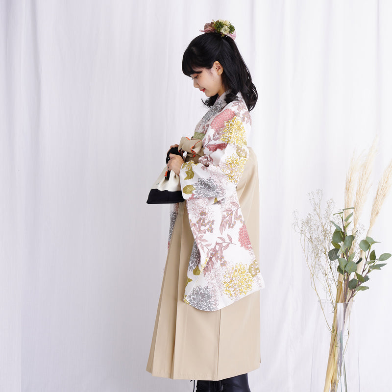 【レンタル】ひよこ商店 2尺袖 袴 15点セット 袴83cm（身長138-145cm）袴87cm（身長145-152cm） レトロモダン系 菊 アイボリー系（1420673202）