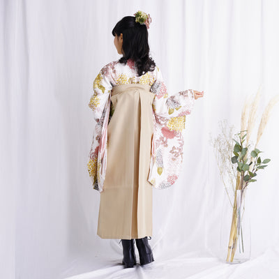 【レンタル】ひよこ商店 2尺袖 袴 15点セット 袴83cm（身長138-145cm）袴87cm（身長145-152cm） レトロモダン系 菊 アイボリー系（1420673202）