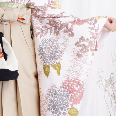 【レンタル】ひよこ商店 2尺袖 袴 15点セット 袴83cm（身長138-145cm）袴87cm（身長145-152cm） レトロモダン系 菊 アイボリー系（1420673202）