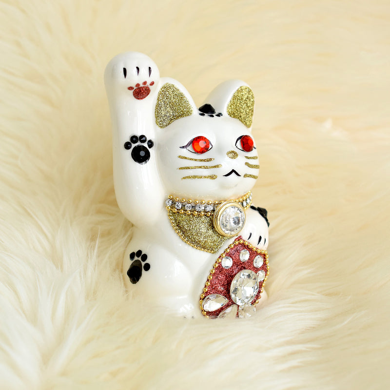 【ニコアンティーク×ご縁猫 招き猫 ねこ球助 手ぬぐい 2点セット】4号 白 右手上げ 日本製 注染 手染め 手拭い ハンドメイド 陶器 置物　プレゼントにも （2499648000）