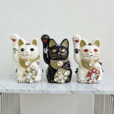 【ニコアンティーク×ご縁猫 招き猫 ねこ球太郎 手ぬぐい 2点セット】4号 白 右手上げ 日本製 注染 手染め 手拭い ハンドメイド 陶器 置物　プレゼントにも （2499648100）