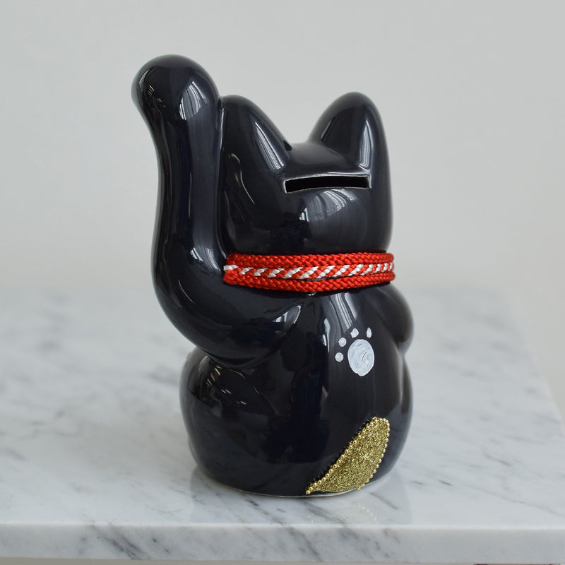 【ニコアンティーク×ご縁猫 招き猫 ねこ球子 手ぬぐい 2点セット】4号 黒 左手上げ 日本製 注染 手染め 手拭い ハンドメイド 陶器 置物　プレゼントにも （2499648200）
