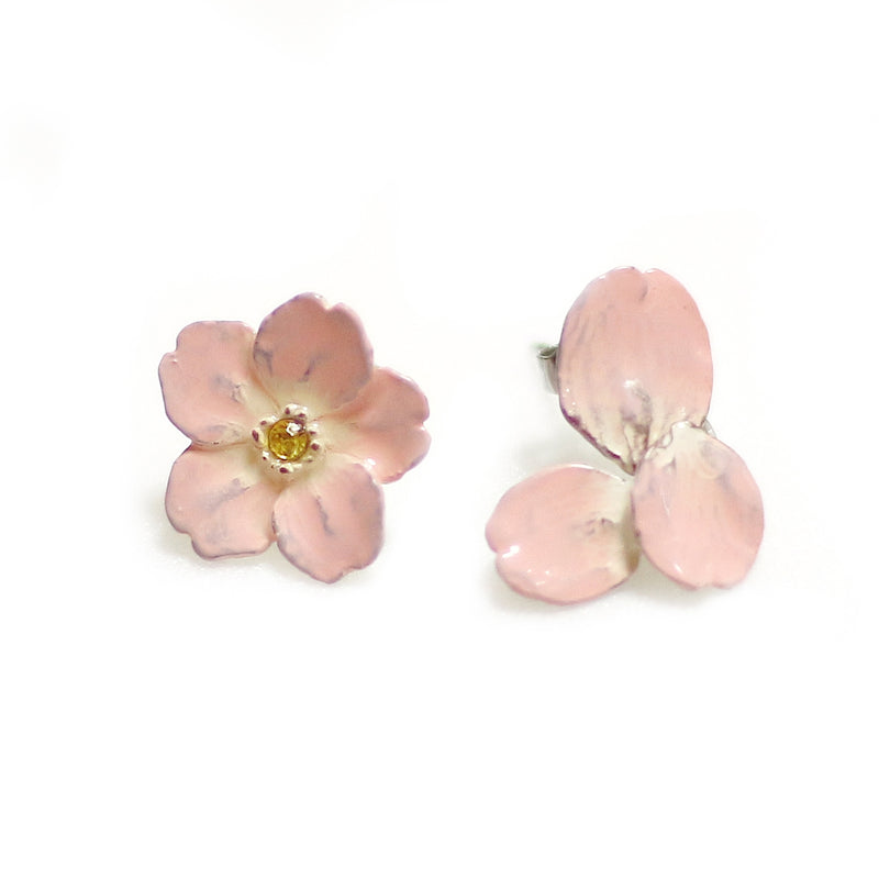 ピアス 両耳 Palnart Poc サクラひらりピアス 日本製 ハンドメイド【取り寄せ品】（2503611300）