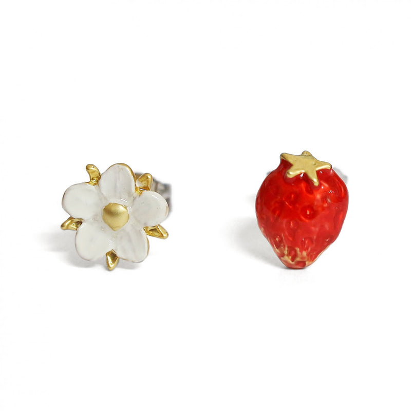 ピアス 両耳 Palnart Poc 春いちご 日本製 ハンドメイド【取り寄せ品】（2503612700）