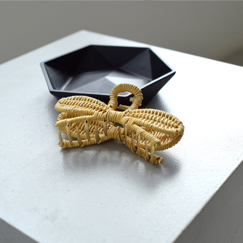 【髪飾り 籐パピヨンヘアクリップ　バンスクリップ】単品 utatane ラタンウィッカー　籐編み ハンドメイド 天然素材 ボヘミアン 浴衣や着物のヘアアレンジに（2510605200）