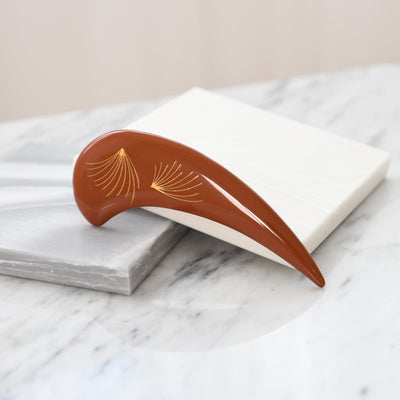 【ブローチ 蒔絵 朱赤つの 金ミニマル】日本製  和風アクセサリー ハンドメイド （2511606800）