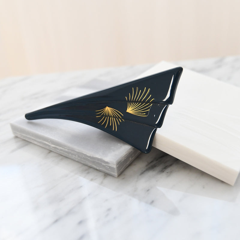 【ブローチ 蒔絵 紺鼠扇 金ミニマル】日本製  和風アクセサリー ハンドメイド （2511607200）