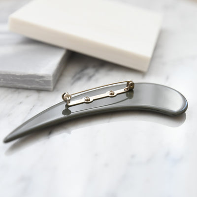 【ブローチ 蒔絵 墨つの 金モダン】日本製  和風アクセサリー ハンドメイド （2511607500）