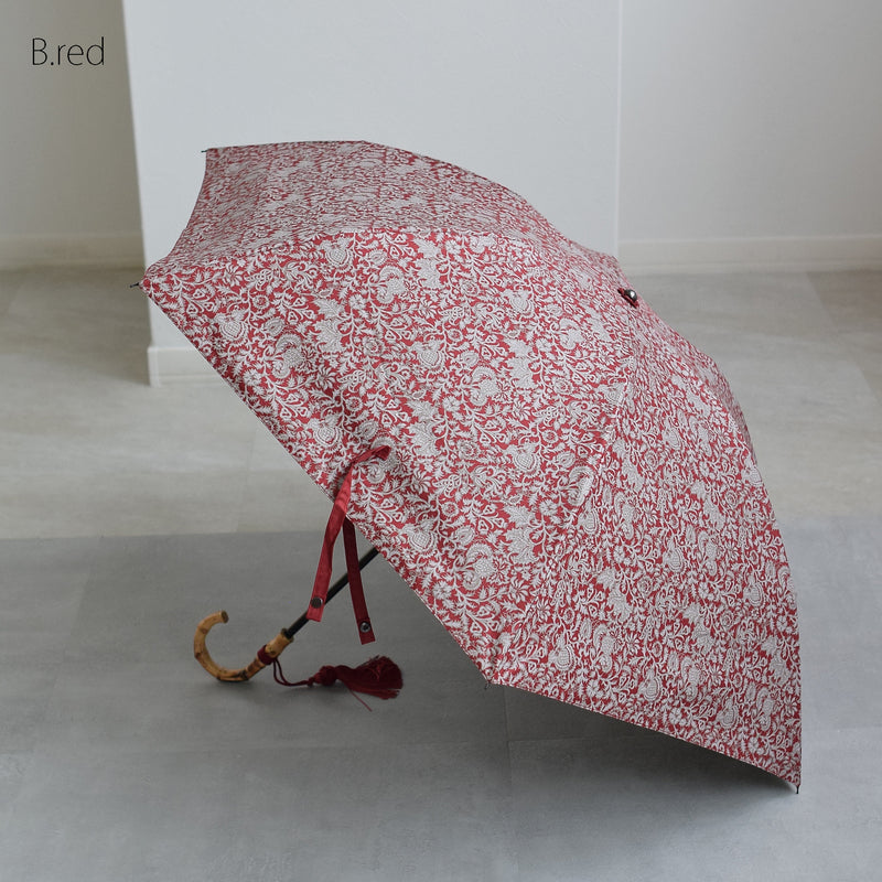 【日傘 折りたたみ】ペイズリー インド更紗柄 100％遮光 UV遮蔽率99.9％以上 3段55cm 晴雨兼用 バンブーハンドル タッセル付 （2512611501）【ギフトキットB対応】