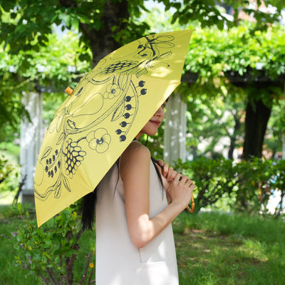 【日傘 utatane×Kuovi（クオヴィ）折りたたみ傘】100％遮光  3段50cm 北欧色シャンブレー/果樹園 オーチャード（ORCHARD）総柄 バンブーリングハンドル（2512638701）【ギフトキットB対応】