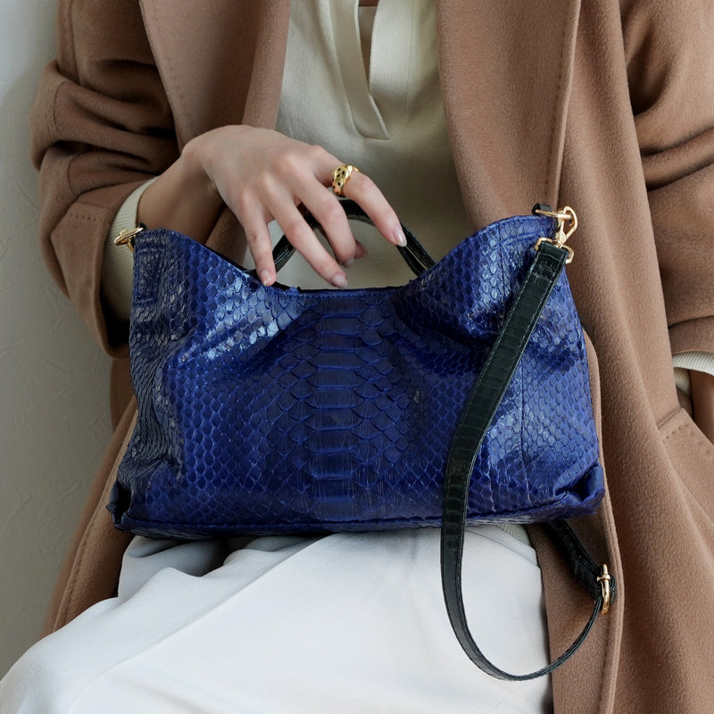 【PYTHON パイソン ウェーブトートバッグ】ミニ パープル ショルダーつき 本革 蛇革 コブラ革 和装 カジュアル エキゾチックレザー　お洋服はもちろん 着物にも（2690608300）