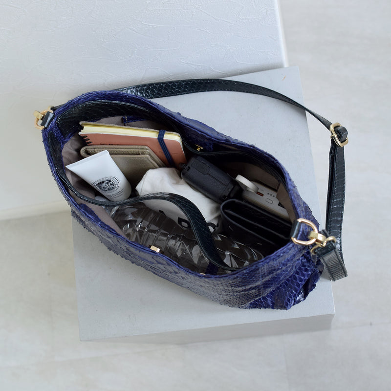 【PYTHON パイソン ウェーブトートバッグ】ミニ パープル ショルダーつき 本革 蛇革 コブラ革 和装 カジュアル エキゾチックレザー　お洋服はもちろん 着物にも（2690608300）